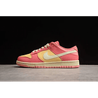 Dunk low strawberry peach 1