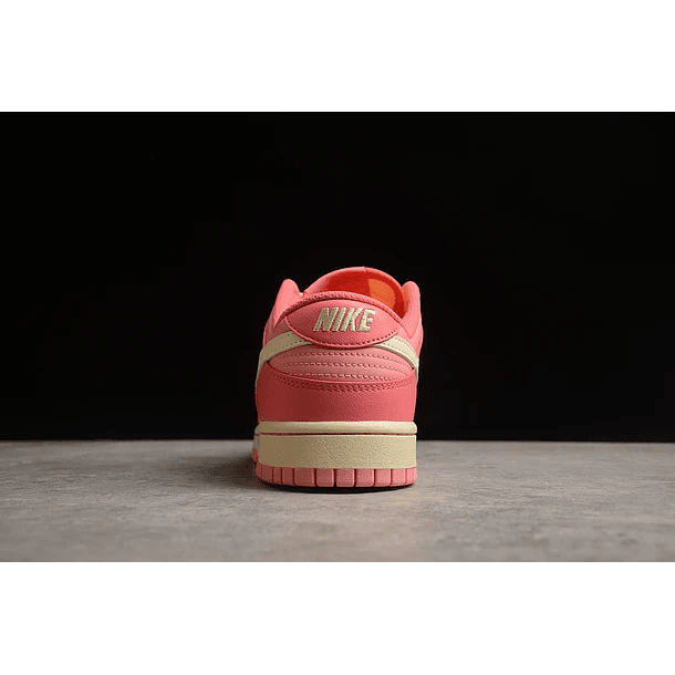 Dunk low strawberry peach 4