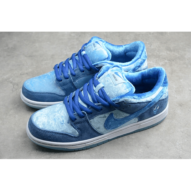 Dunk low strangelove blue 5