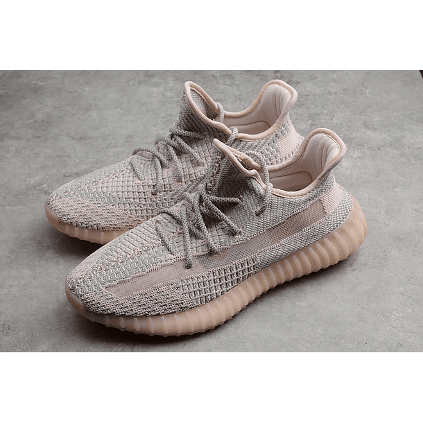 Yeezy boost 350 v2 synth reflective 5