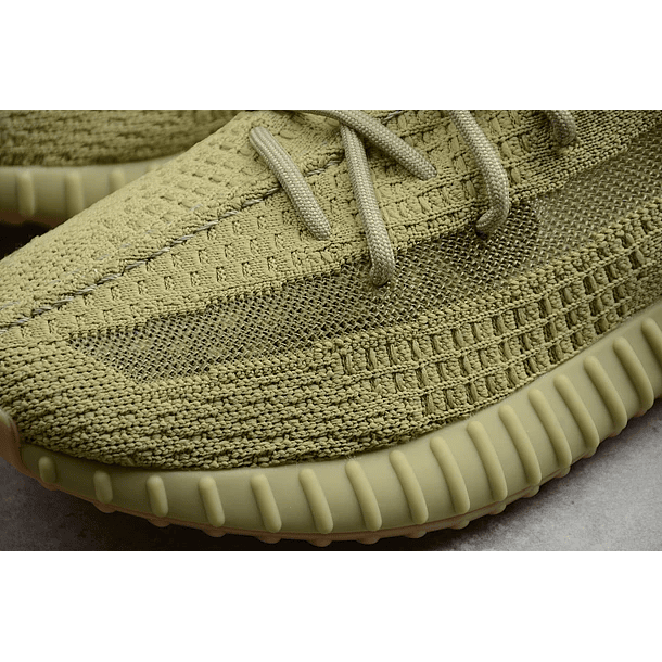 Yeezy boost 350 v2 sulfur 6