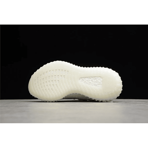 Yeezy boost 350 v2 cream white 3