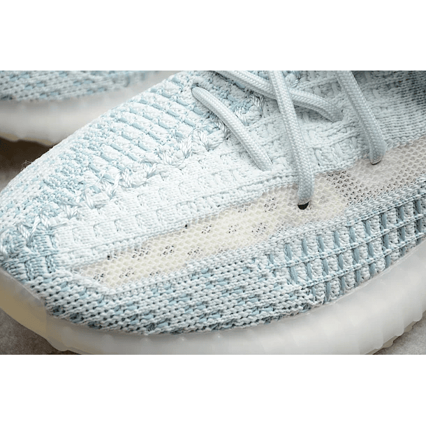 Yeezy boost 350 v2 cloud white reflective 6