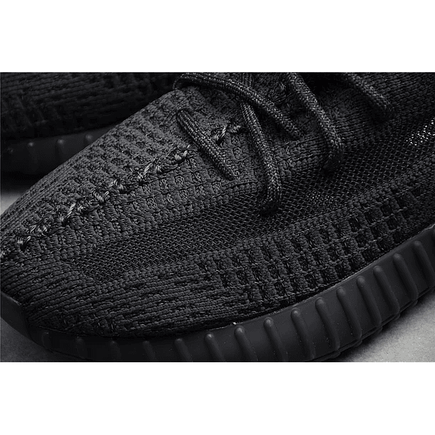 Yeezy boost 350 v2 black non reflective 6
