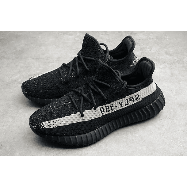 Yeezy boost 350 v2 oreo 5