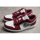 Jordan 1 low bordeaux 4