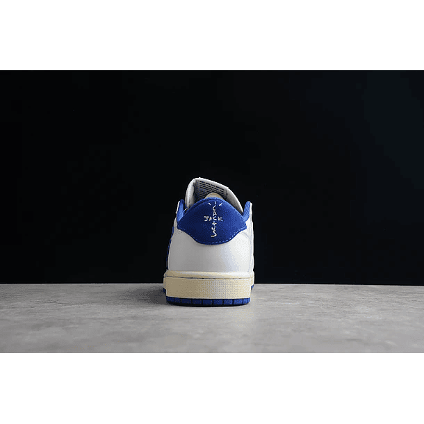 Jordan 1 low x Travis Scott 3