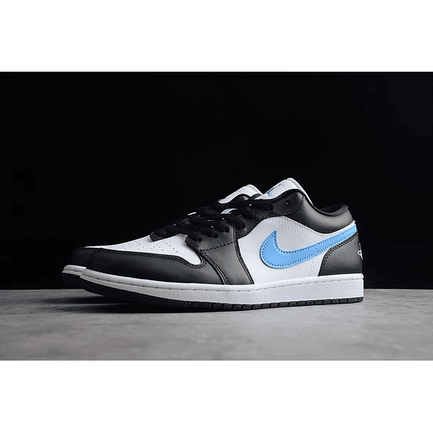 Jordan 1 low university blue white 2