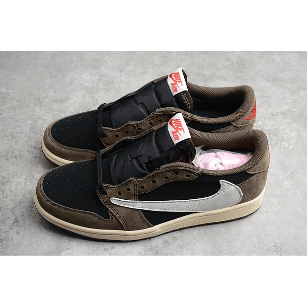 Jordan 1 low travis scott mocha 5