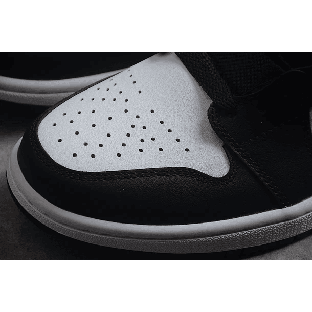 Jordan 1 mid zen master 5