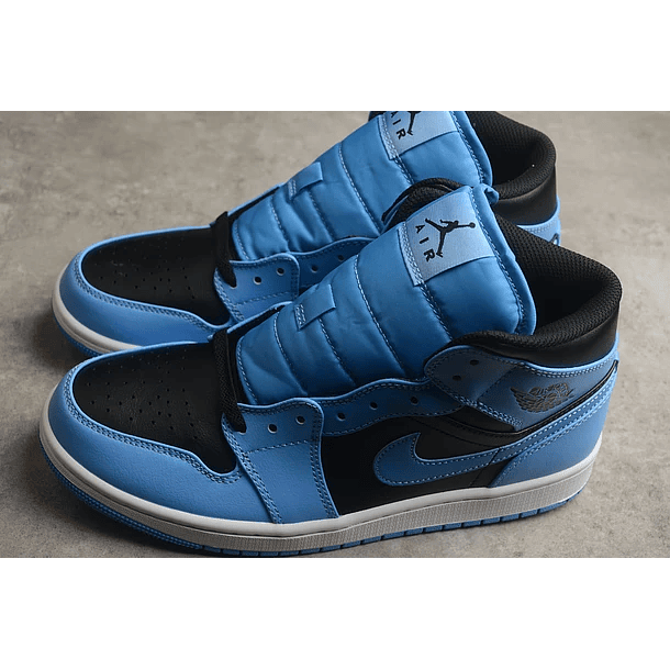 Jordan 1 mid university blue black 4