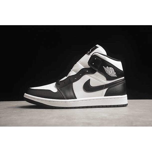 Jordan 1 mid panda 1
