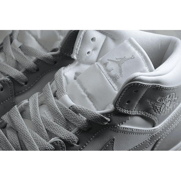 Jordan 1 mid linen 5