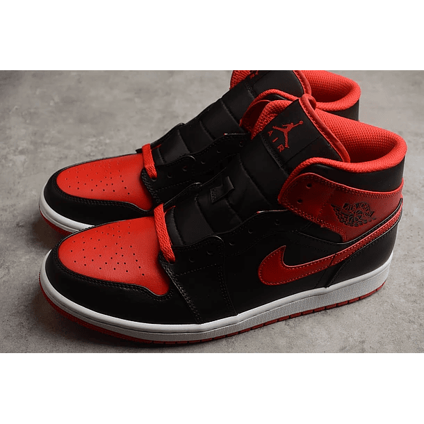 Jordan 1 mid alternate bred 4