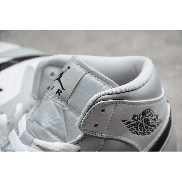 Jordan 1 mid white light smoke grey 5