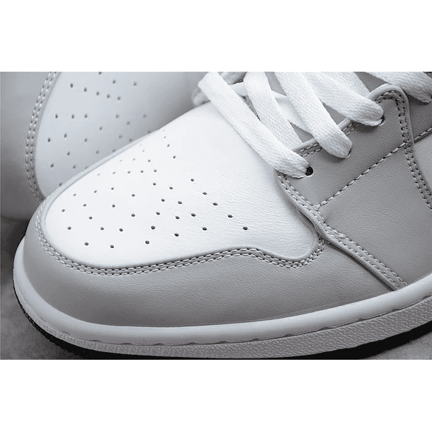 Jordan 1 mid white light smoke grey 6