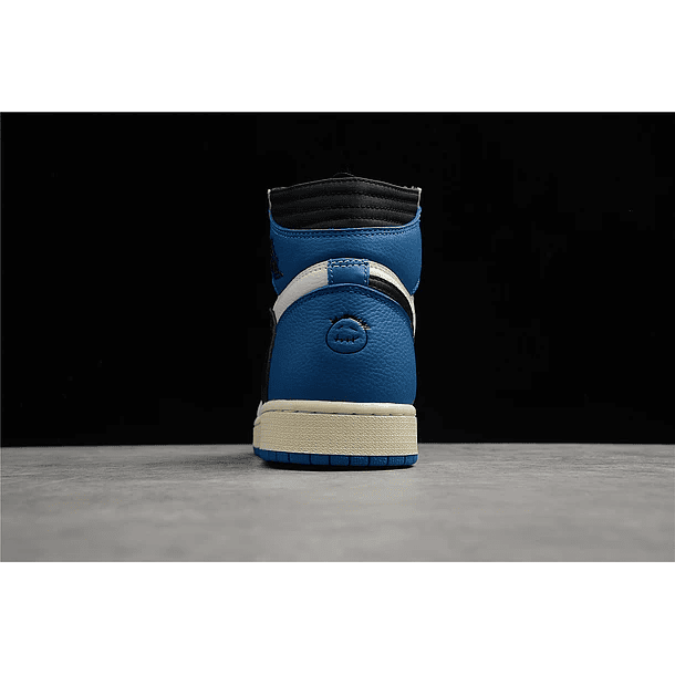 Jordan 1 high x Travis scott x Fragment 3