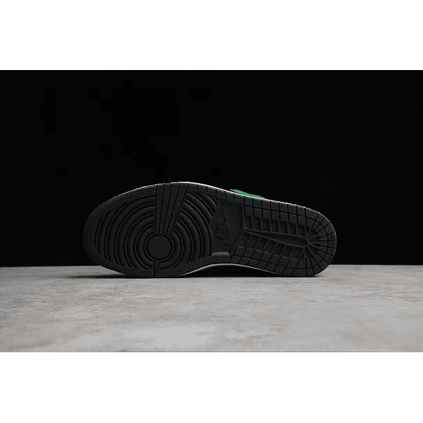 Jordan 1 High Lucky Green 3