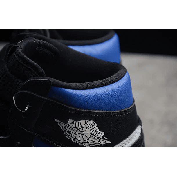 Jordan 1 High OG White Royal 5