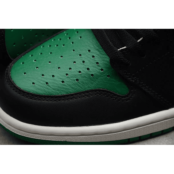 Jordan 1 High Pine Green 6