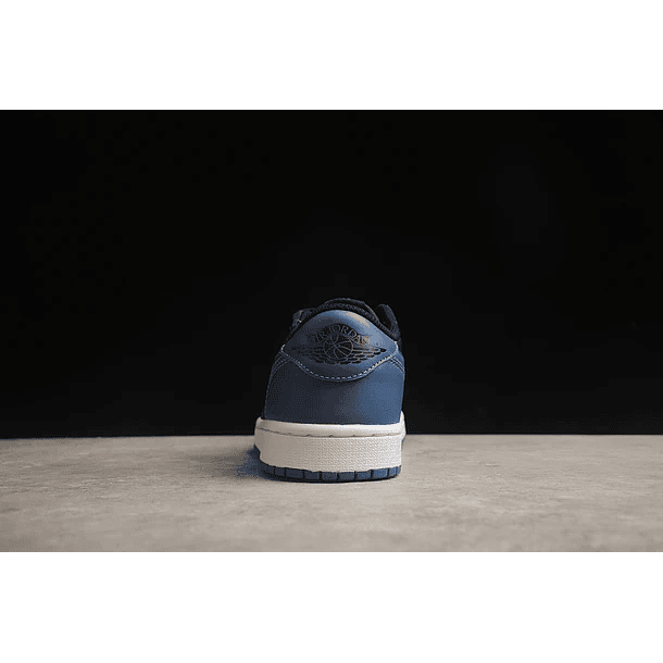 Jordan 1 low mystic navy 3