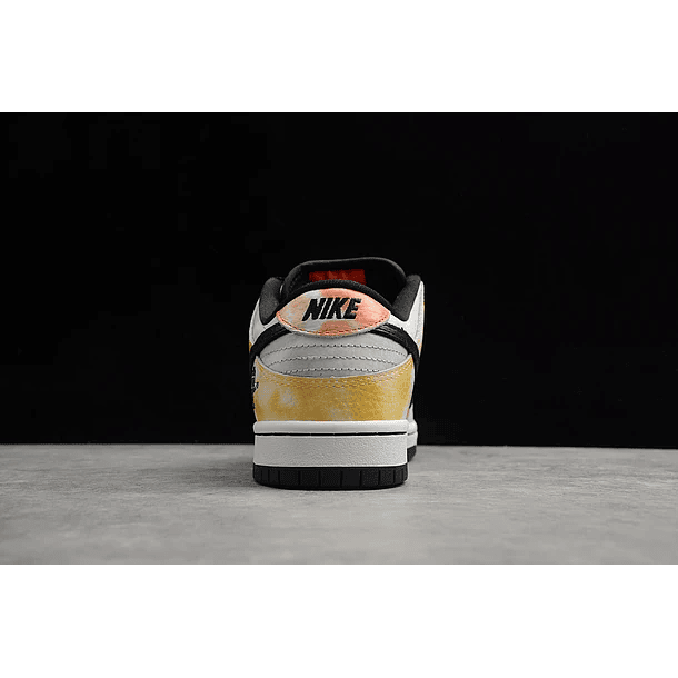 Dunk low SB raygun white Tie-Dye 4