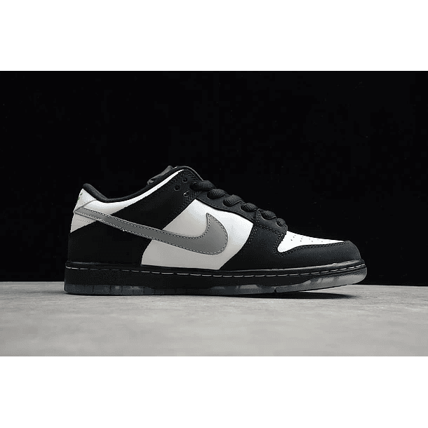 Dunk low sb panda pigeon 2