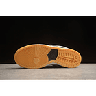 Dunk low sb black gum 3