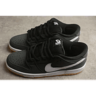 Dunk low sb black gum 5