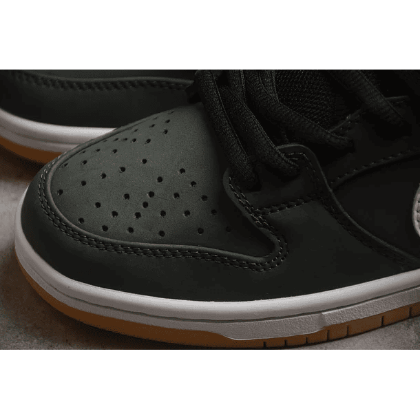 Dunk low sb black gum 6