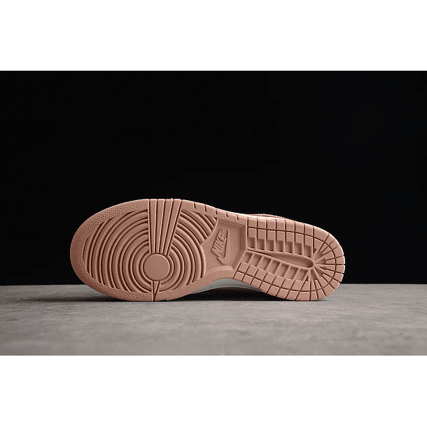 Dunk low rose whisper 3