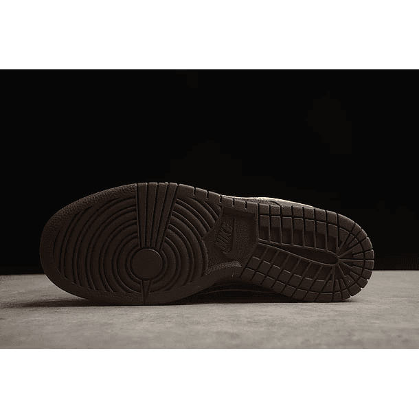 Dunk low red panda 3