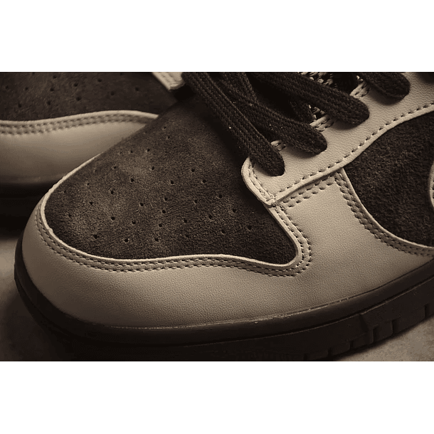 Dunk low red panda 6