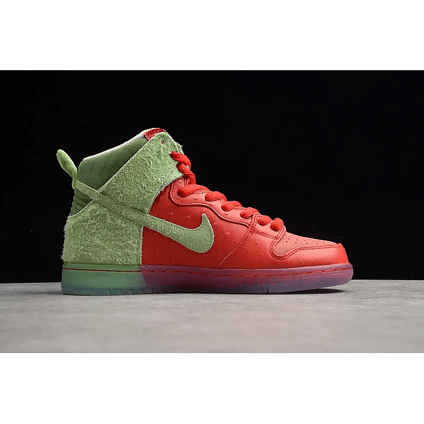 Dunk high strawberry cough 2