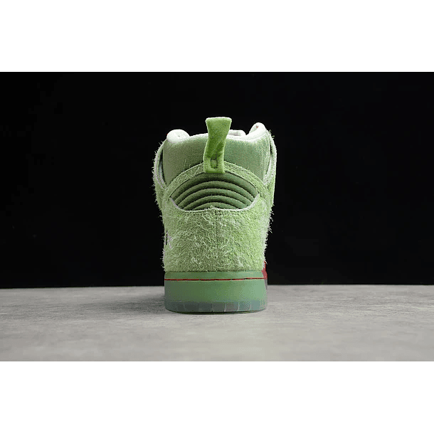 Dunk high strawberry cough 4