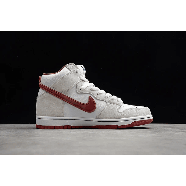 Dunk high sail bright crimson 2