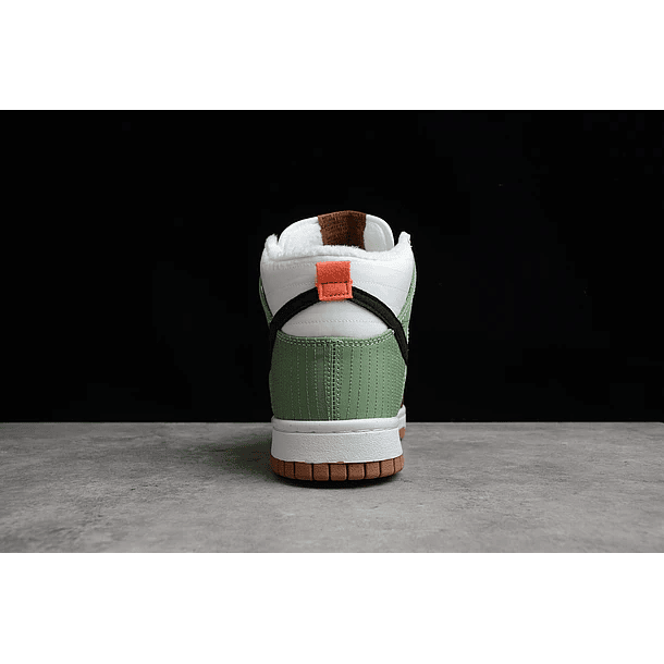 Dunk high LX toasty 4