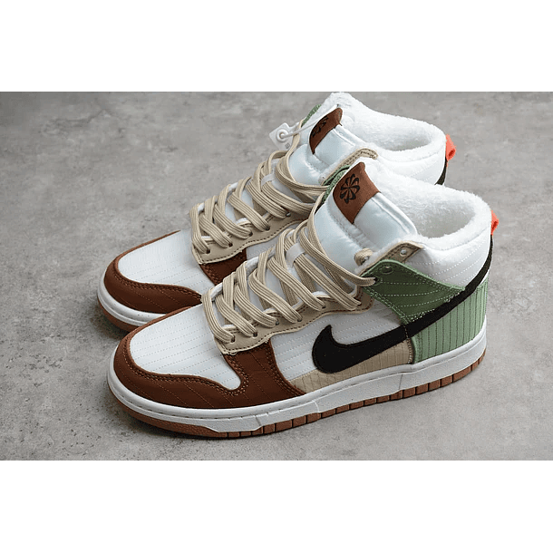 Dunk high LX toasty 5