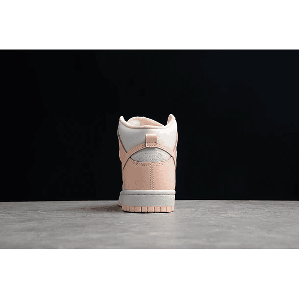 Dunk high crimson tint 4