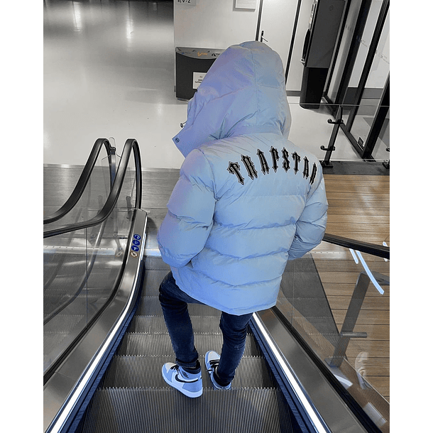 TRAPSTAR PUFFER HOODED JACKET LIGHT BLUE 9
