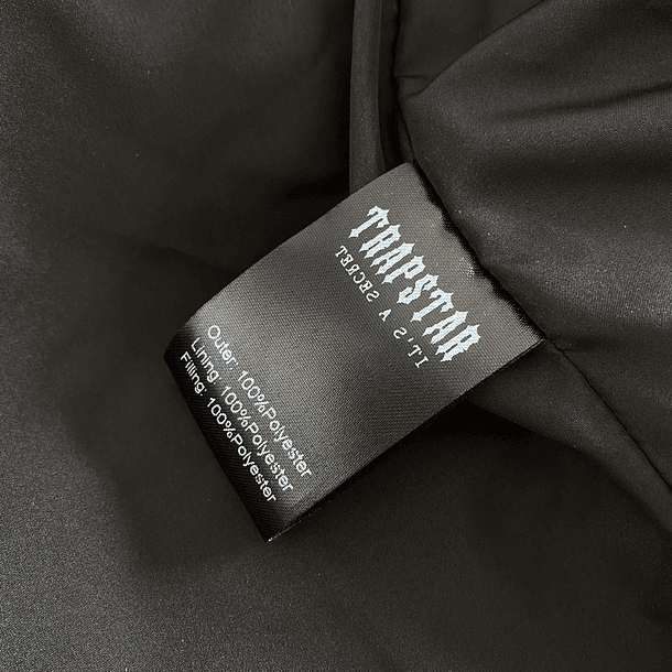 TRAPSTAR PUFFER HOODED JACKET BLACK 9