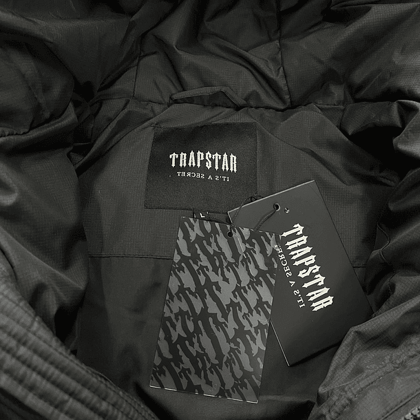 TRAPSTAR PUFFER HOODED IT’S A SECRET JACKET 5