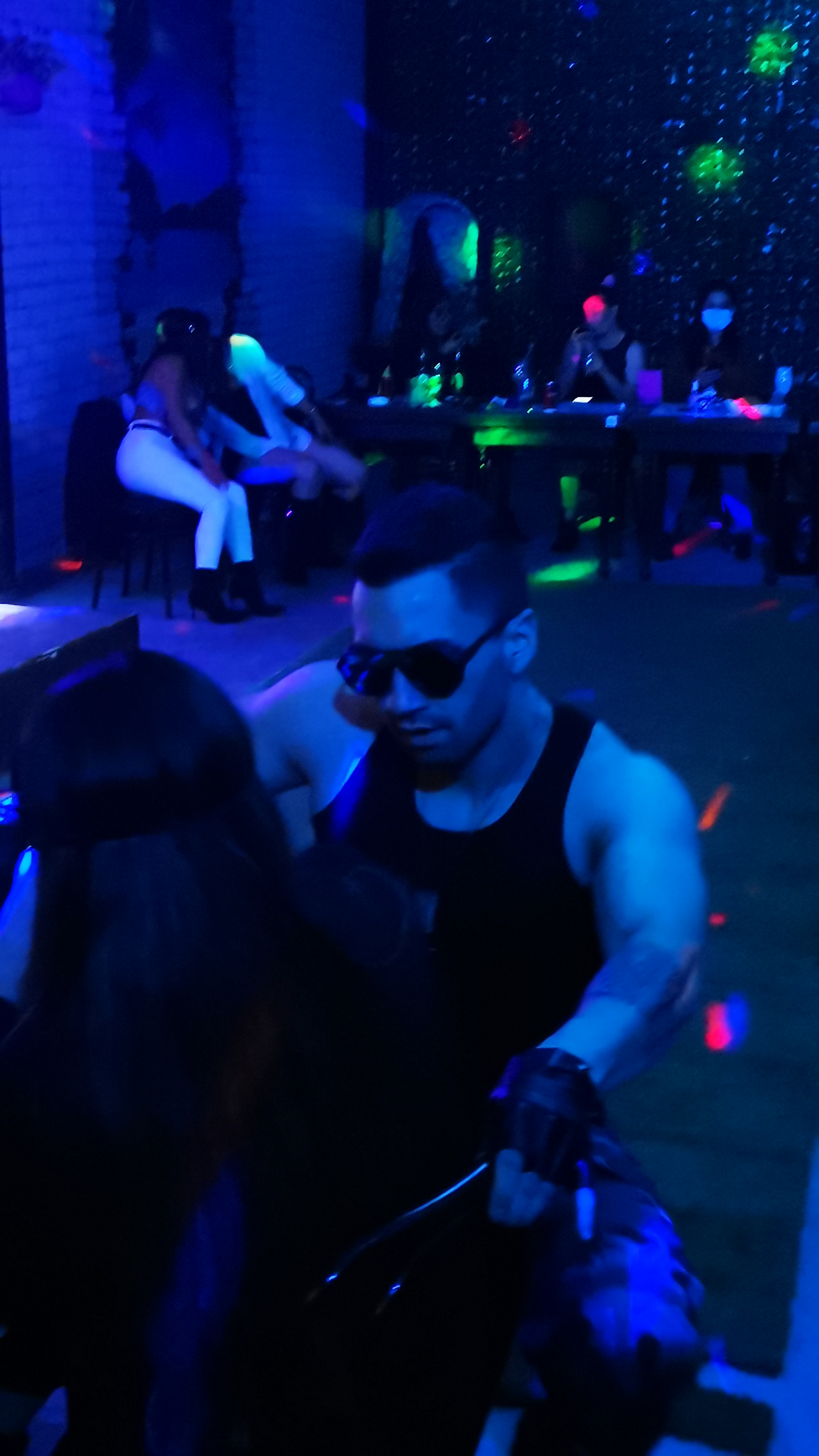 1 Stripper con 2 Salidas (Otras Comunas Santiago)