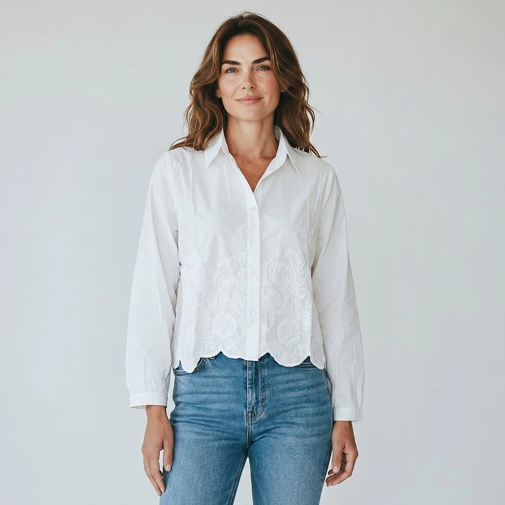Blusa Bordada Borde Irregular 2