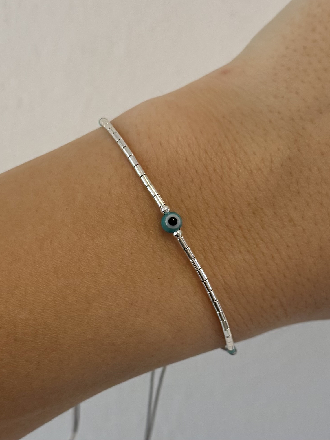Pulsera gris 1