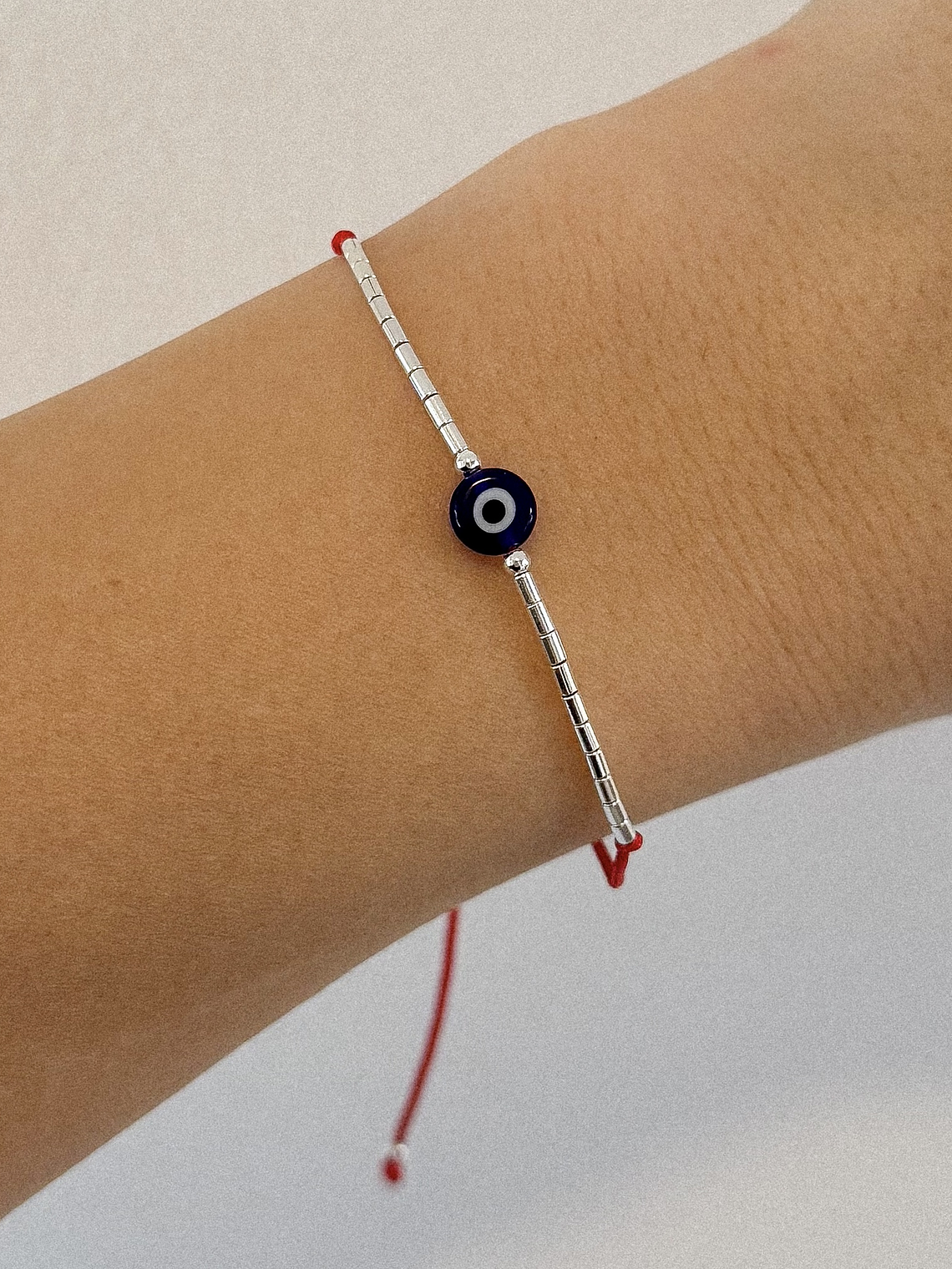 Pulsera roja 1