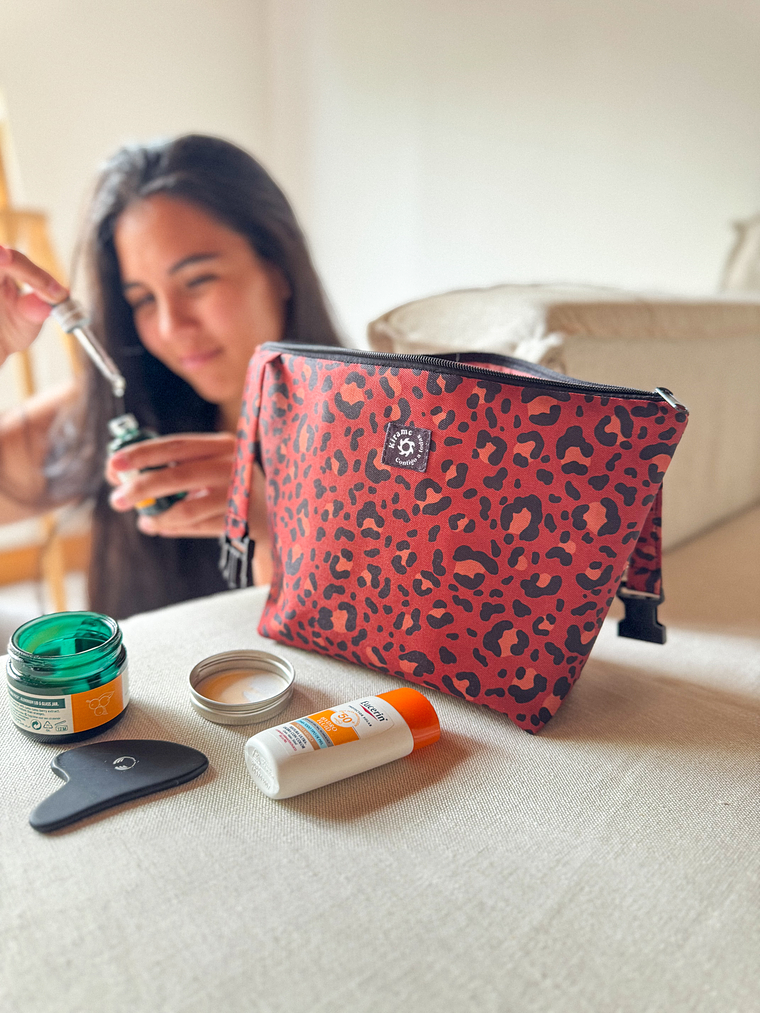 Cosmetiquero broche 1