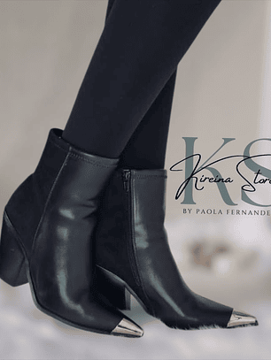 BOTÍN NEGRO PUNTA METAL