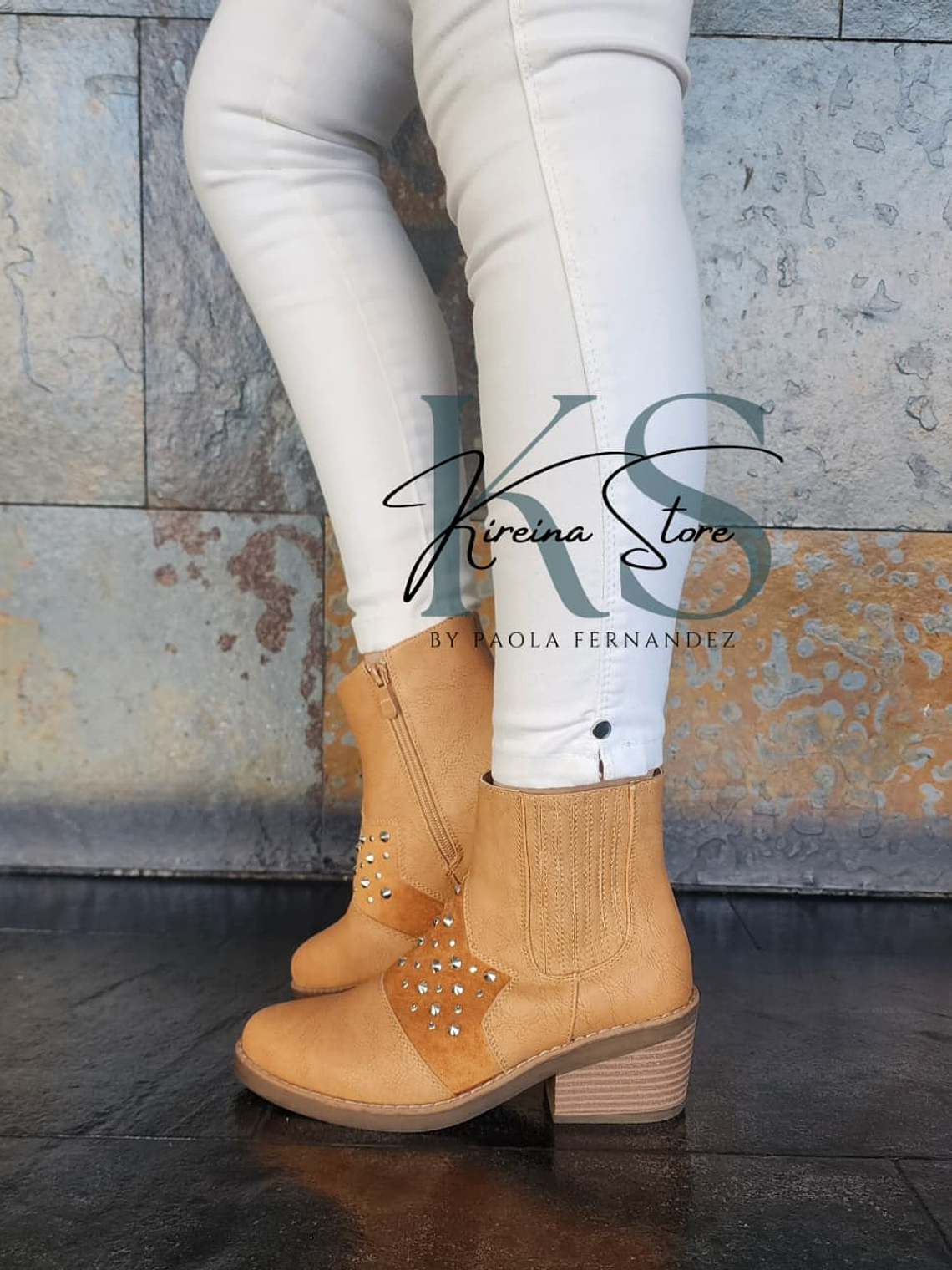 BOTÍN CAMEL TACHAS 1