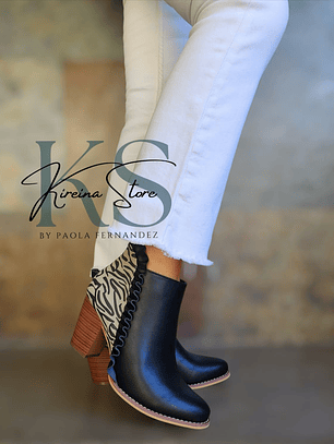 BOTÍN NEGRO PRINT CON VUELOS